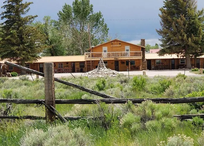 Copperline Lodge