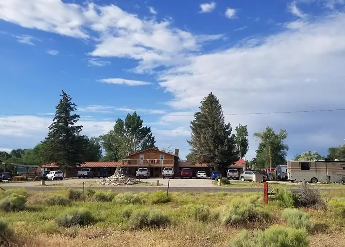 Copperline Lodge